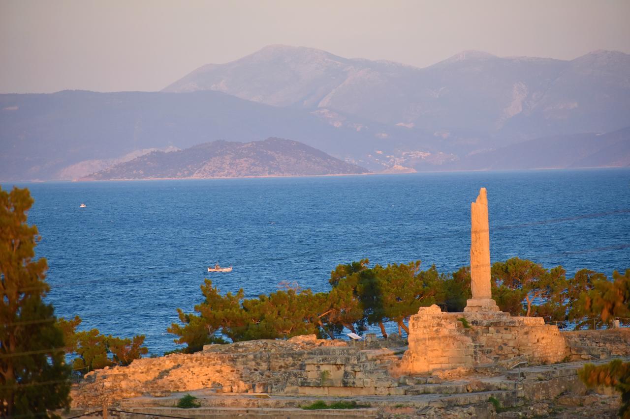 Rastoni Hotel Aegina Экстерьер фото